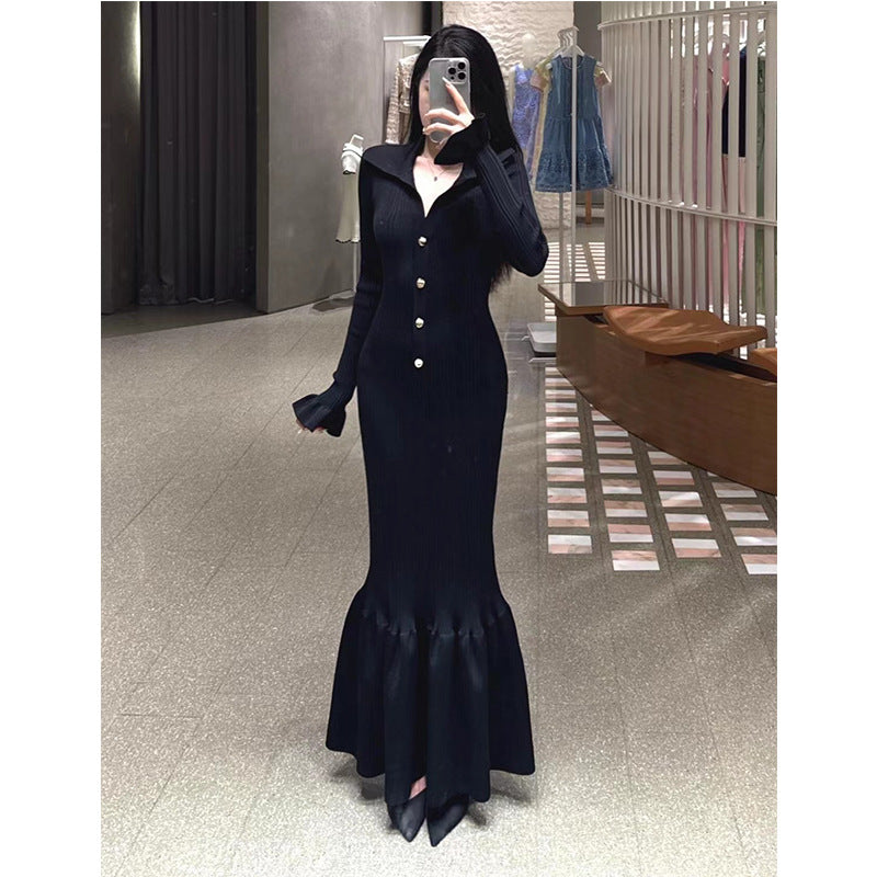 Elegant and fashionable black slim-fitting knitted fishtail long dress