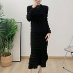 Heavy industry pleated mid length dress for autumn, new collection with waist cinched and large swing lantern sleeves, formal dress for women