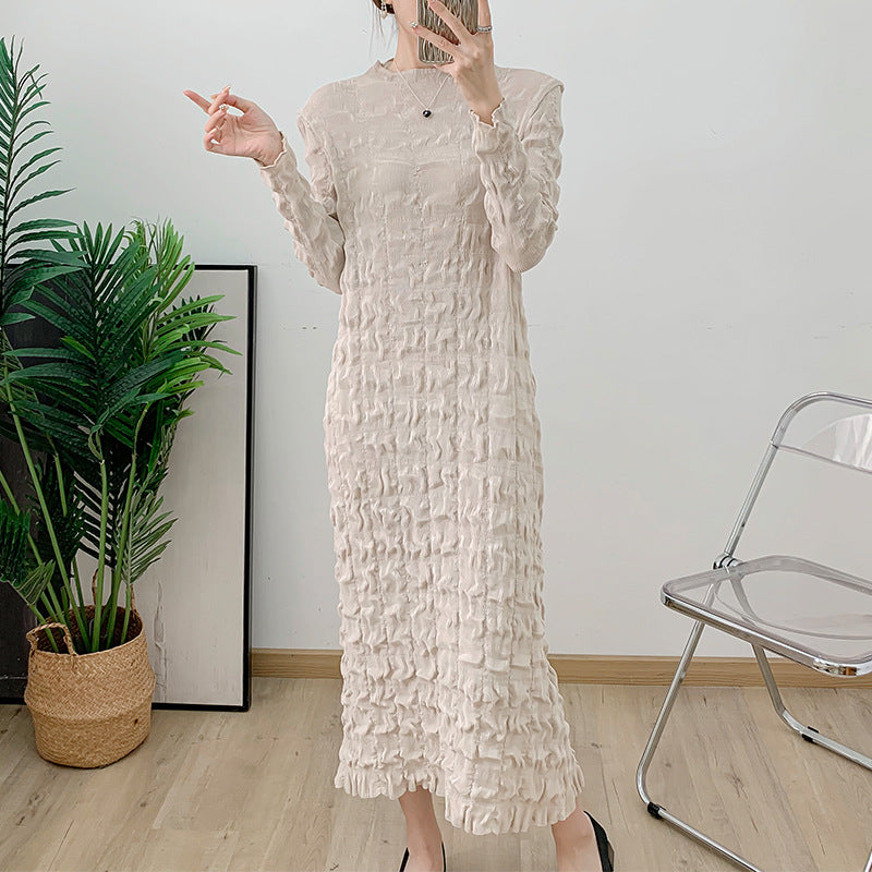 Heavy industry pleated mid length dress for autumn, new collection with waist cinched and large swing lantern sleeves, formal dress for women