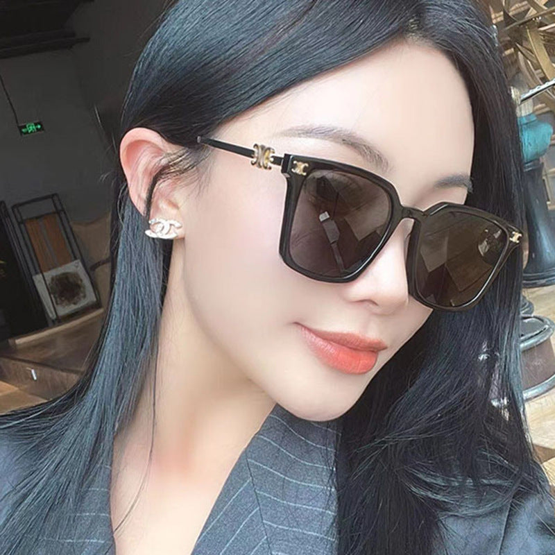 New Square Women's Sunglasses with Advanced UV Protection and Internet Celebrity Photography Sunglasses