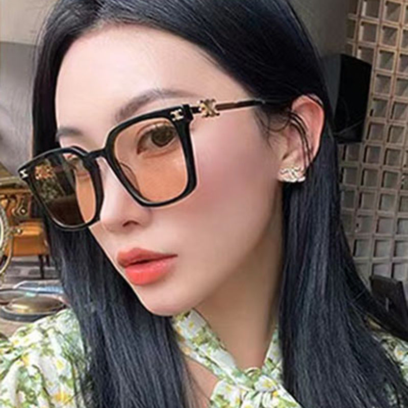 New Square Women's Sunglasses with Advanced UV Protection and Internet Celebrity Photography Sunglasses